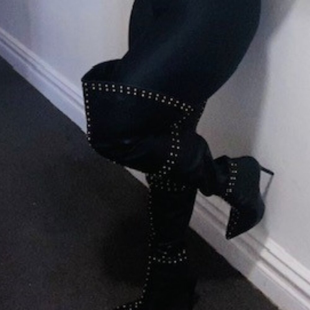 Black over knee boots - Picture 4 of 11